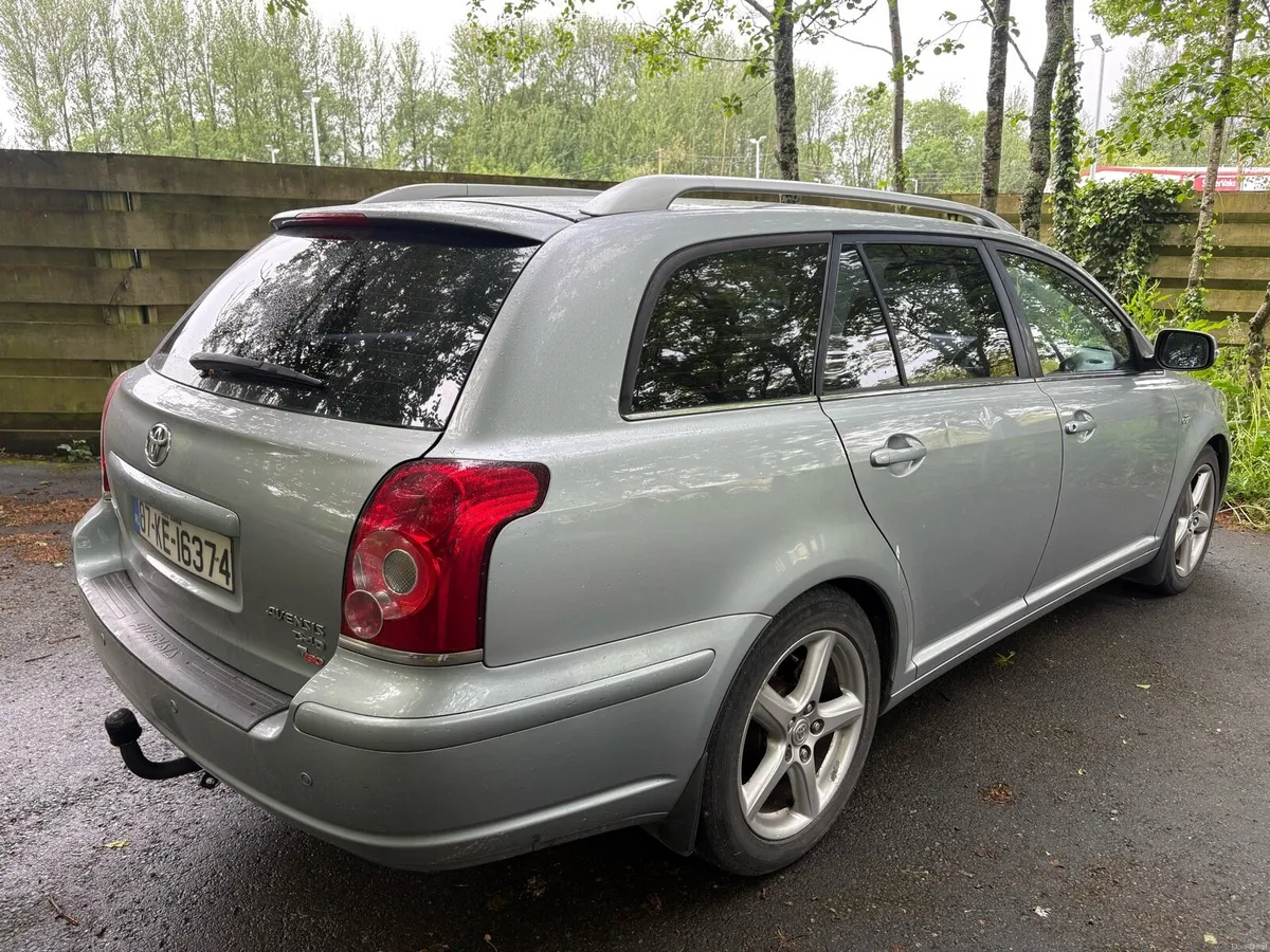 Toyota Avensis - Image 4
