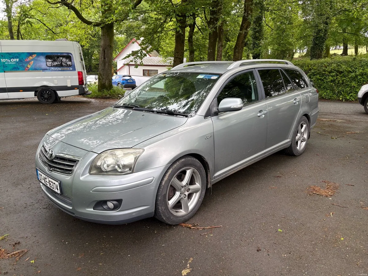 Toyota Avensis - Image 2