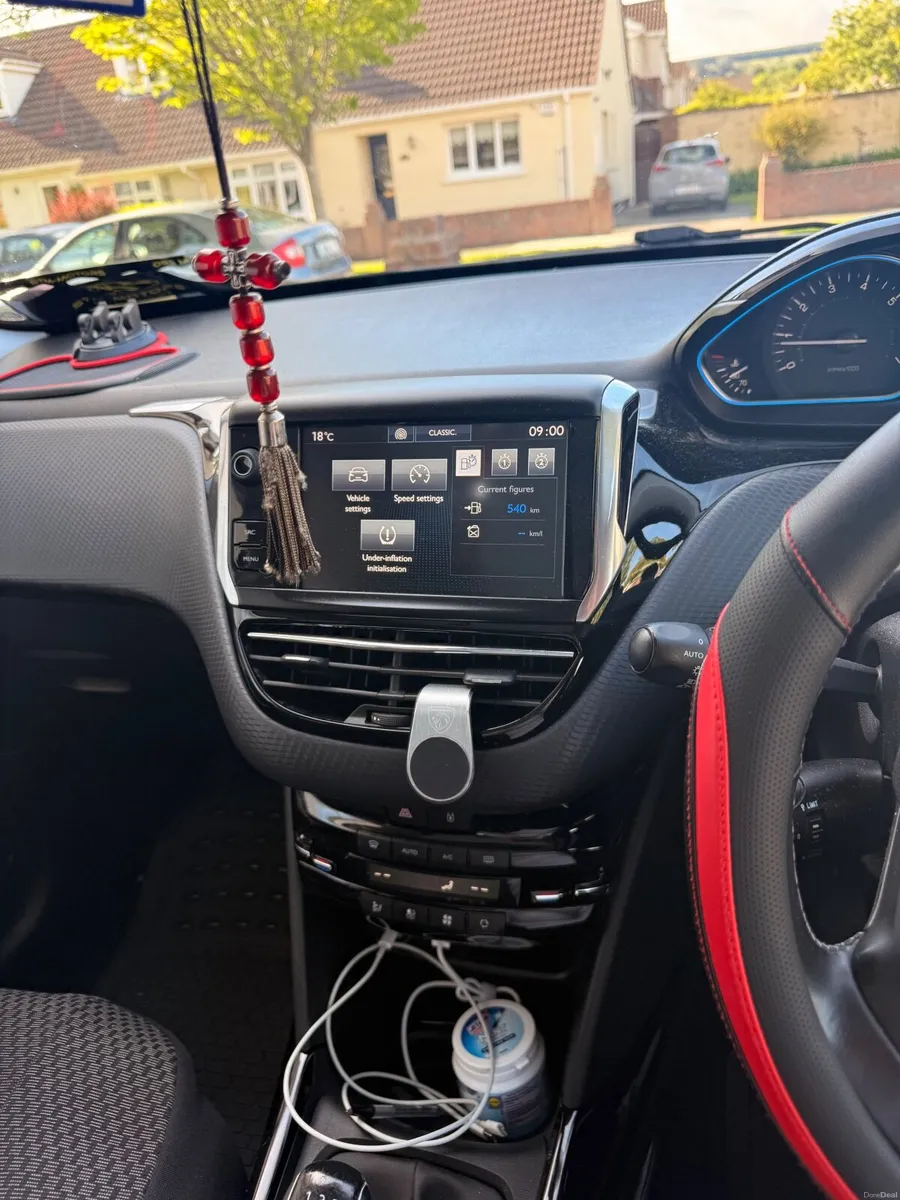 171 Peugeot 2008 1.2 Petrol  NCT 01/27 Tax04/27 - Image 3