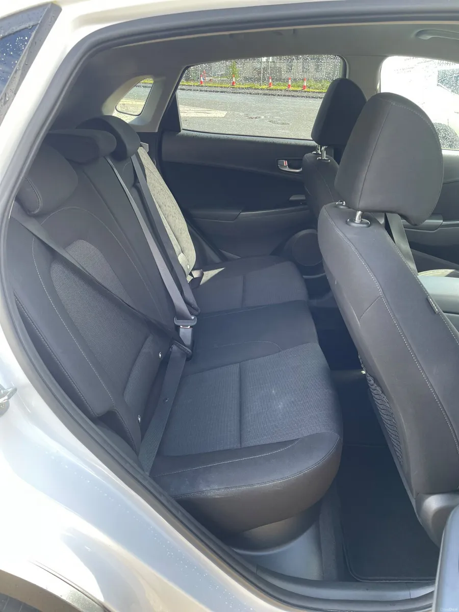 2022 Hyundai KONA 1.0 T-GDI Executive - Image 6