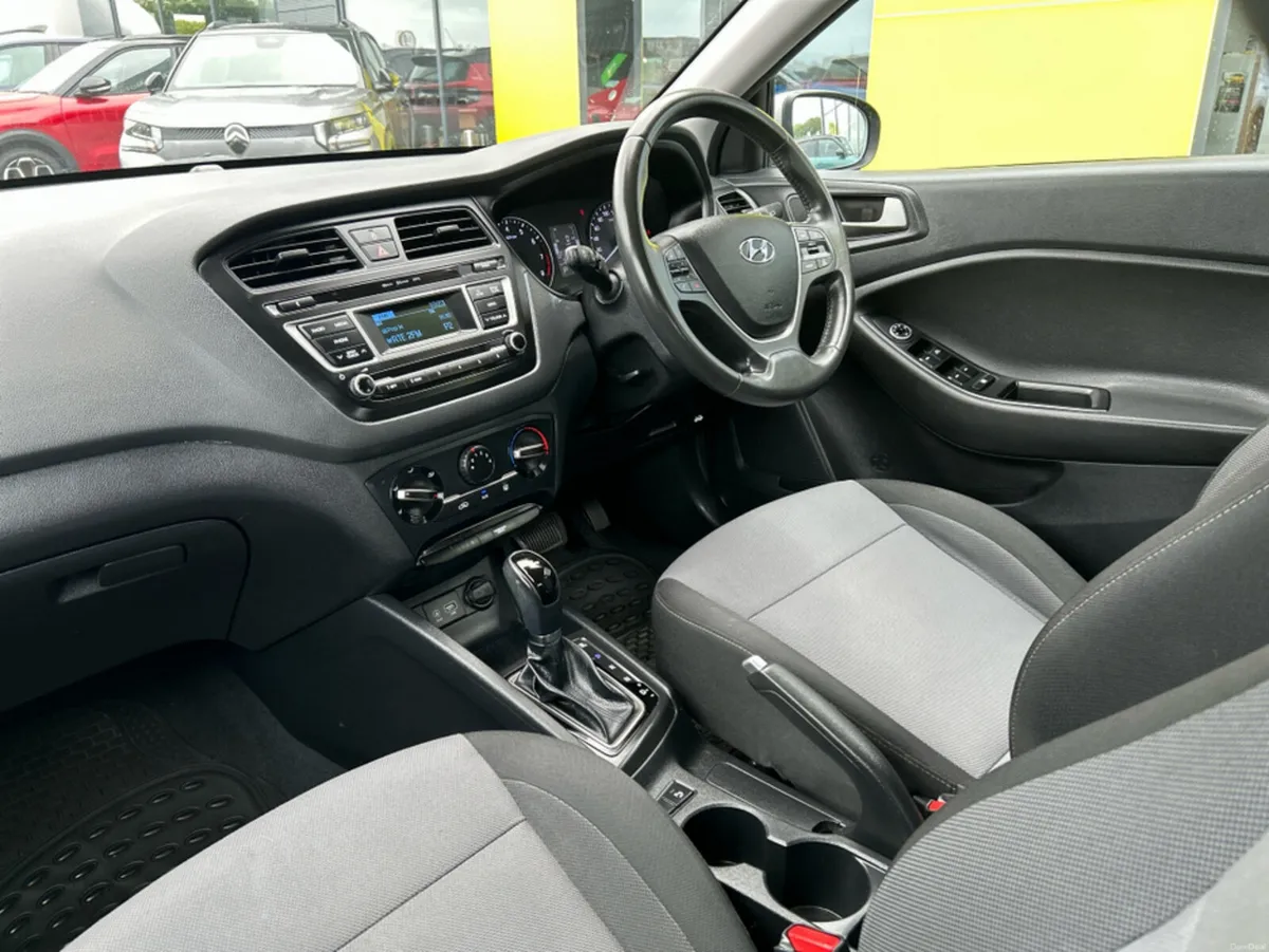 Hyundai i20 ACTIVE DELUXE 5DR AUTO - Image 3