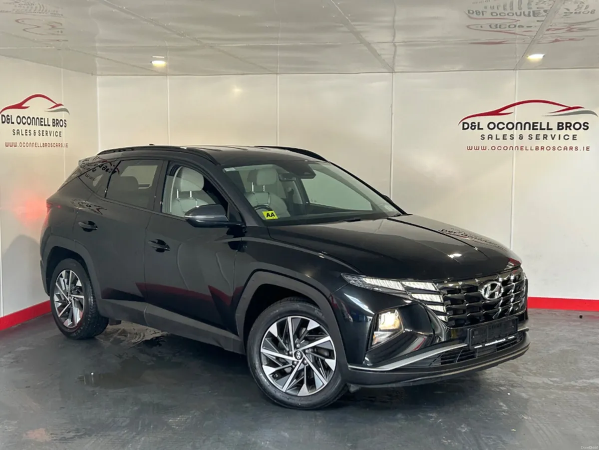 Hyundai Tucson TUCSON  EXECUTIVE TWO TONE ROOF 5DR - Image 1