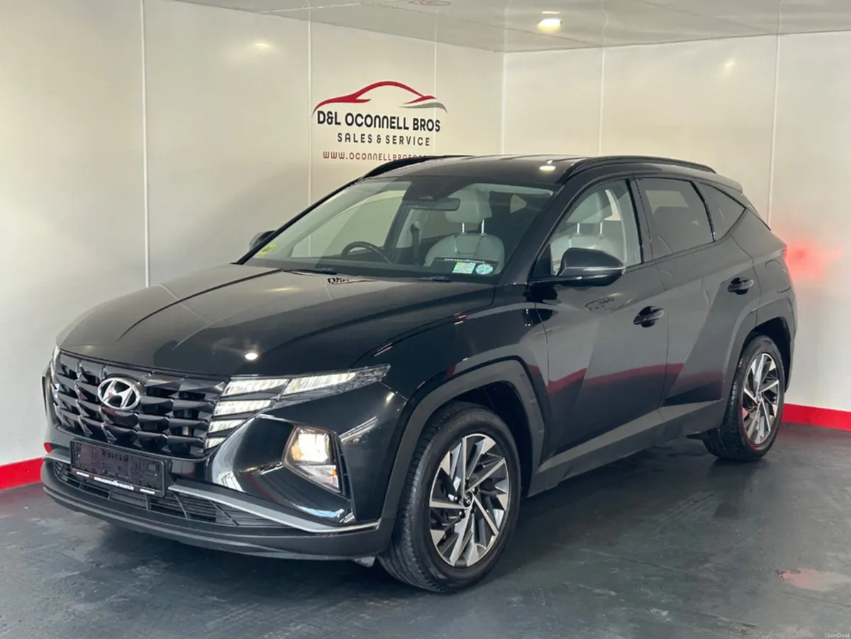 Hyundai Tucson TUCSON  EXECUTIVE TWO TONE ROOF 5DR - Image 4