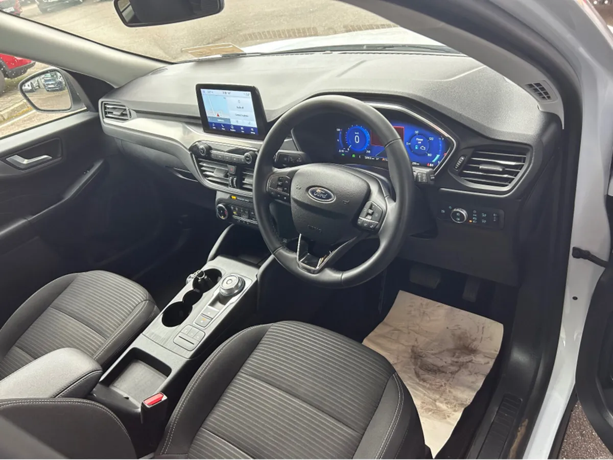 Ford Kuga TITANIUM 2.5 PHEV 225 S6.2 - Image 3