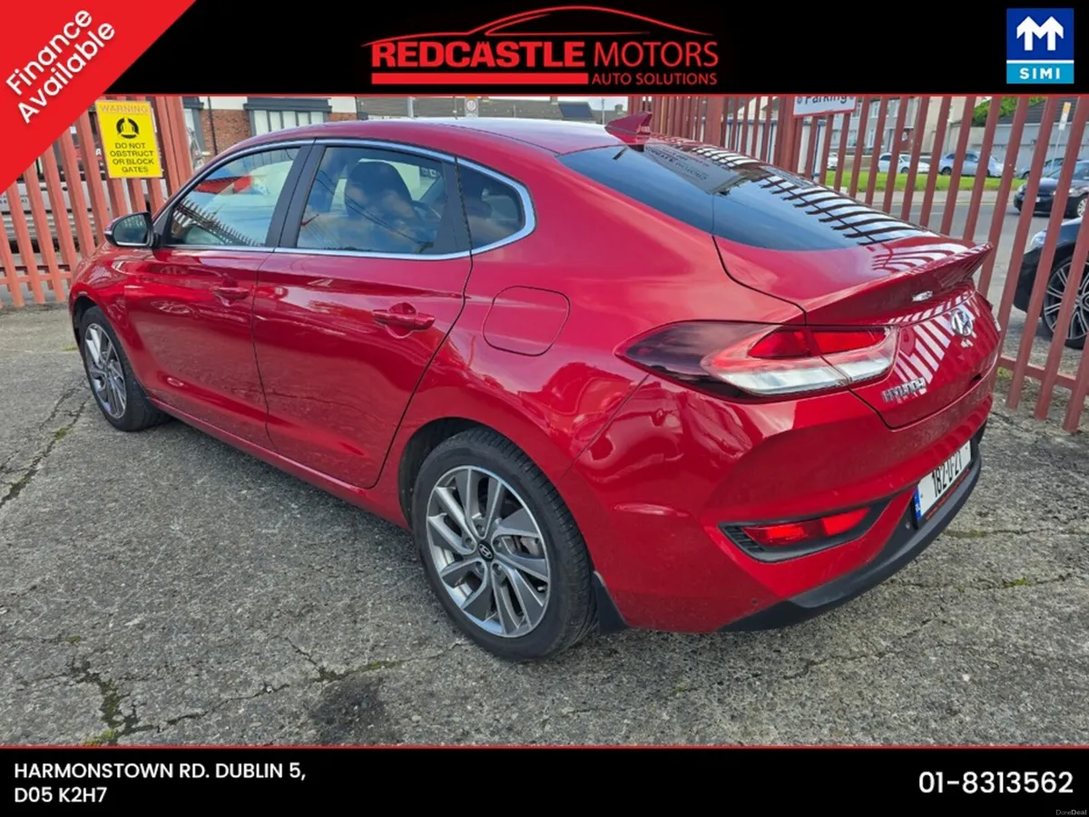 Hyundai i30 I 30 FASTBACK 5DR. ONLY 29K KM - Image 3