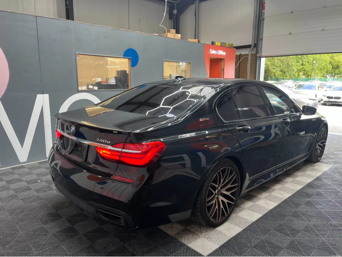 BMW 7-Series 2018 BMW 740E IPERFORMANCE M-SPORT 2. - Image 2