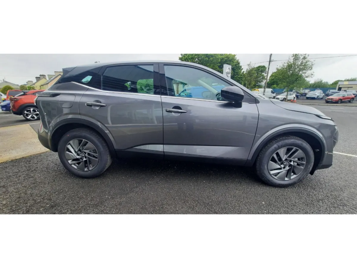 Nissan Qashqai 1.3 HYB SV - Image 3
