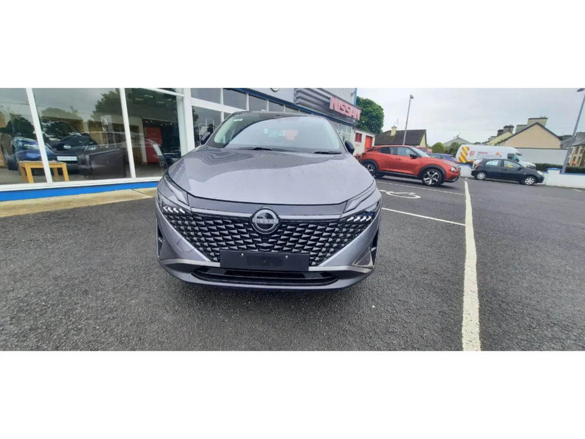 Nissan Qashqai 1.3 HYB SV - Image 4