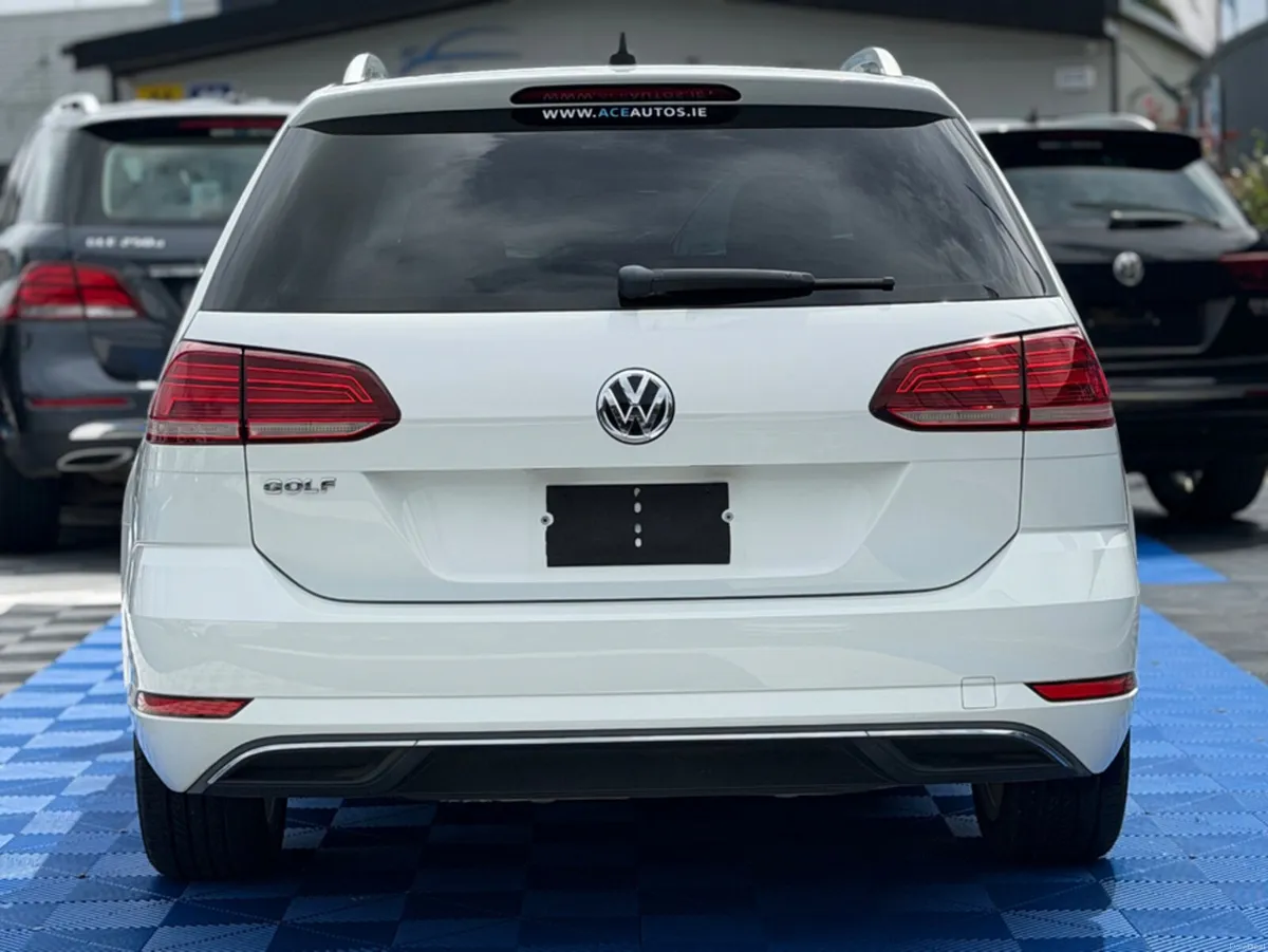 Volkswagen Golf COMFORT - 1.2 PETROL - AUTO - 12M - Image 6