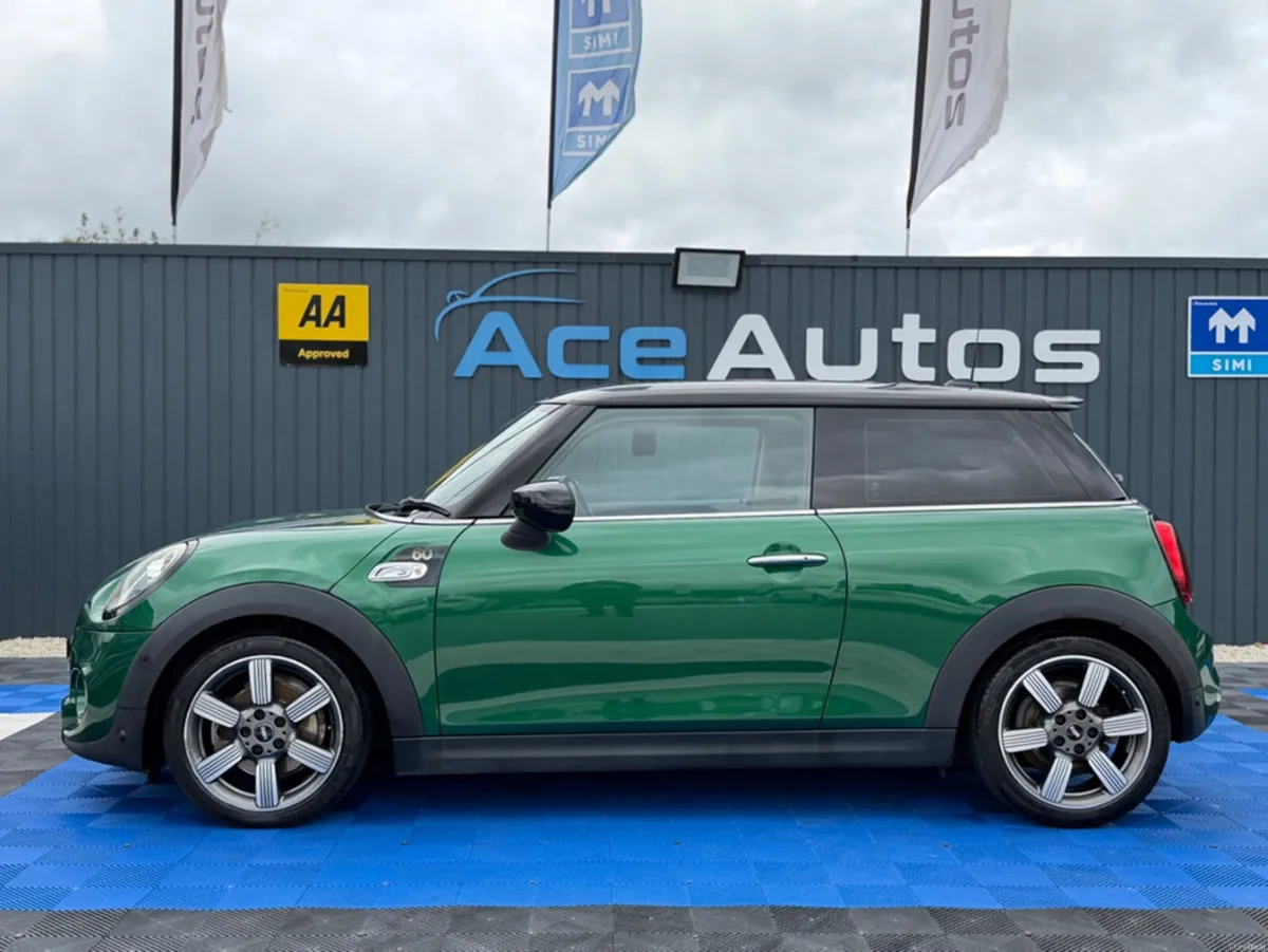 Mini Cooper 60TH EDT - 2.0L DIESEL - AUTO - 12M WA - Image 4