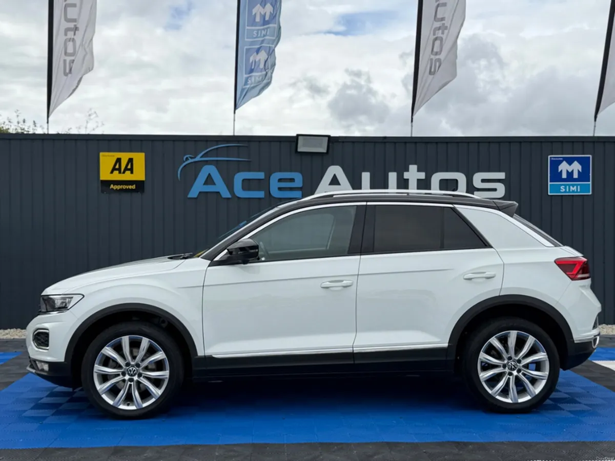 Volkswagen T-Roc SPORT - 2.0L DIESEL - AUTO - 12M - Image 4
