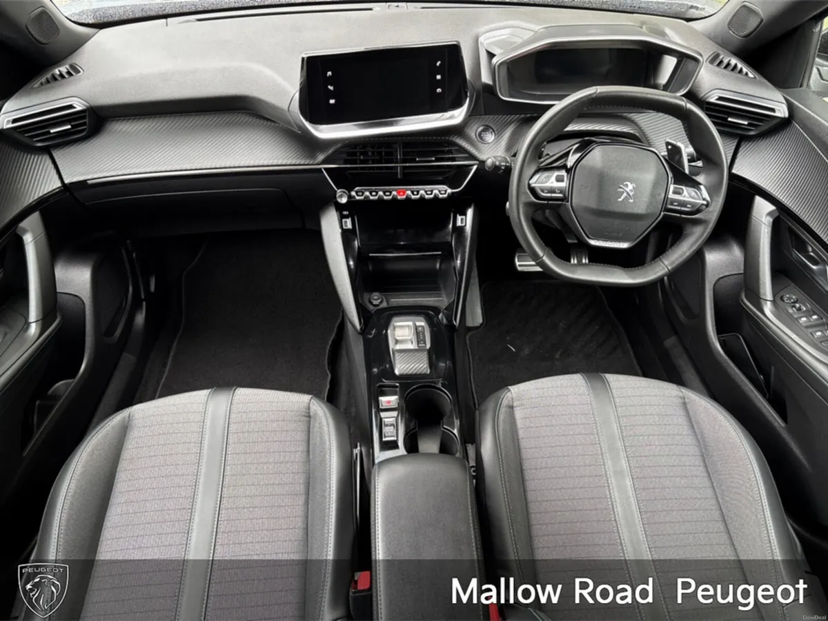 Peugeot 2008 ALLURE 1.2 130 AUTO 4DR A - Image 4