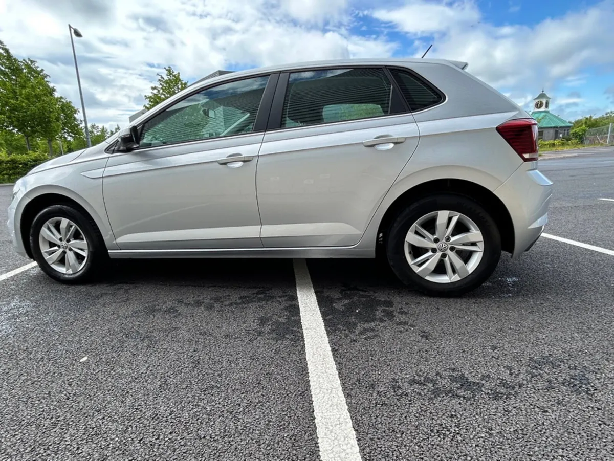 Volkswagen Polo TRENDLINE 1.0 MANUAL 5SPEED 65HP 5 - Image 5