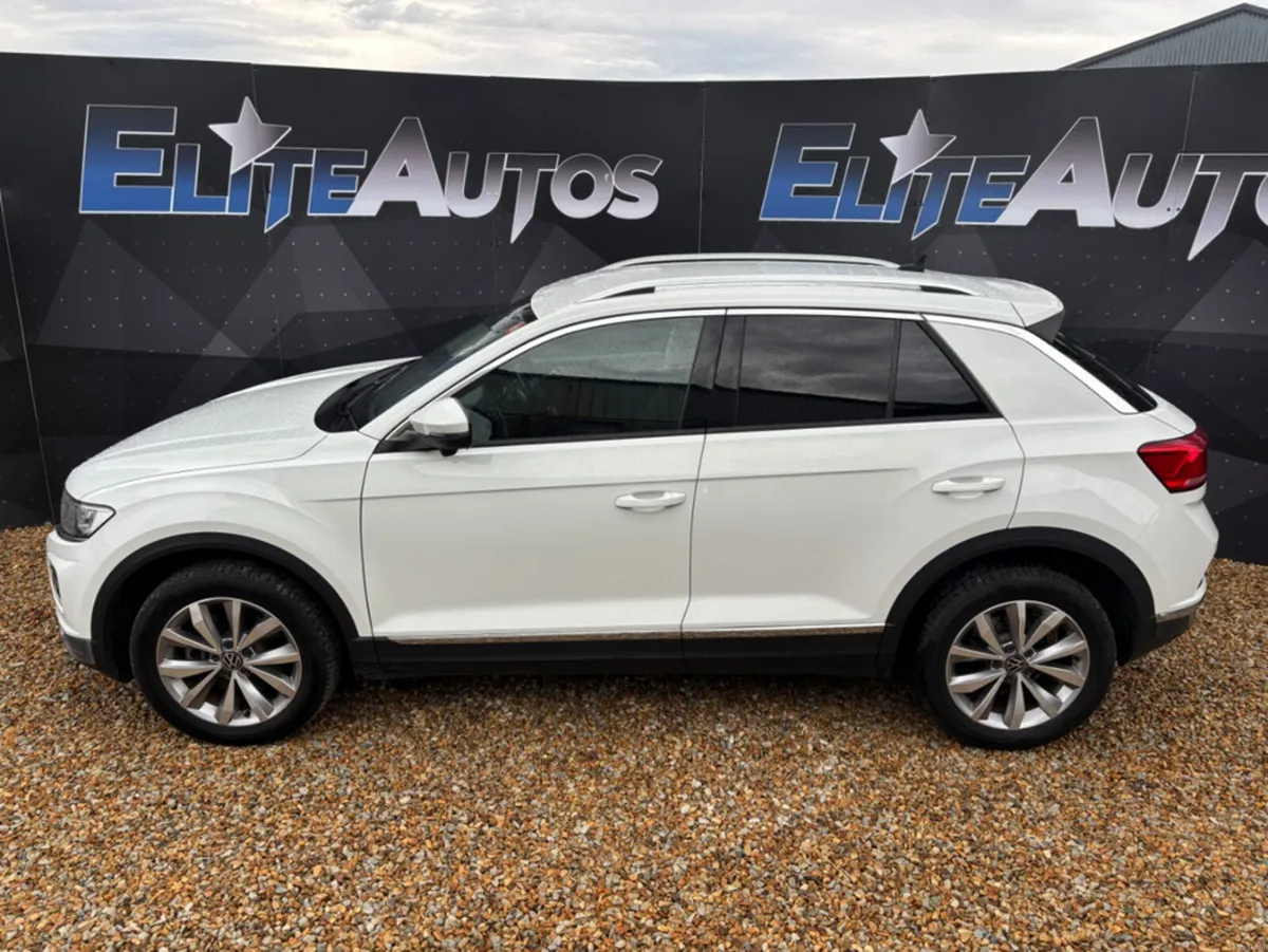 Volkswagen T-Roc 2.0 TDI 150 HP AUTOMATIC - Image 3