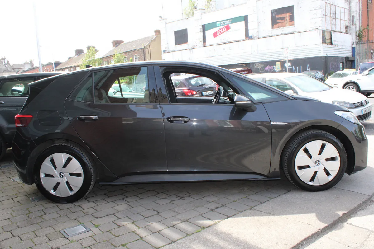 VW ID3 - PRO - 145BHP - 366-404 RANGE - 2028 NCT - Image 6