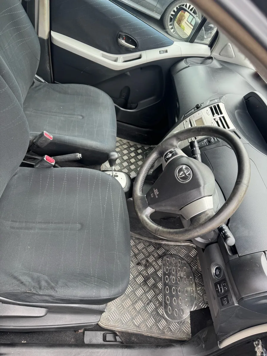 toyota yaris automatic - Image 3
