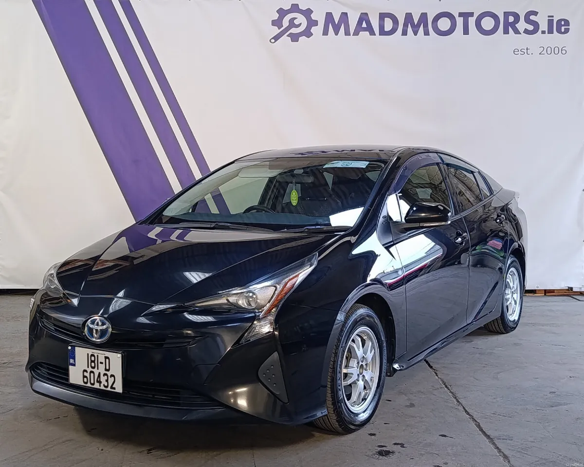 181 Toyota Prius 1.8 Petrol Hybrid Automatic - Image 3