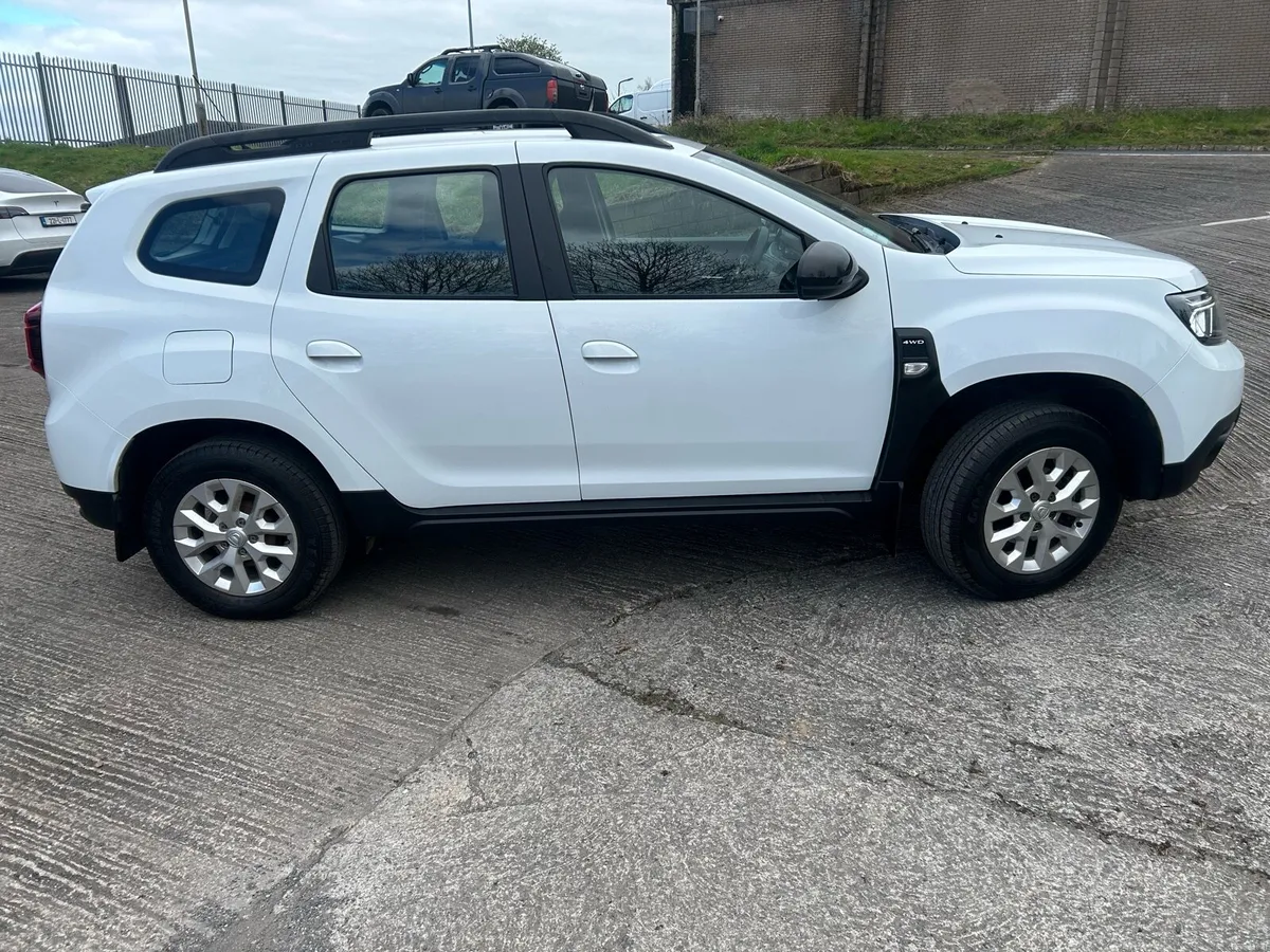 2022 DACIA DUSTER 4WD - Image 2