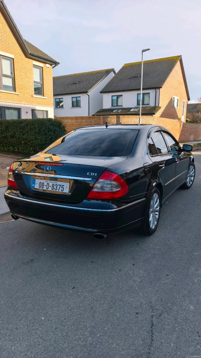 Mercedes - Image 3
