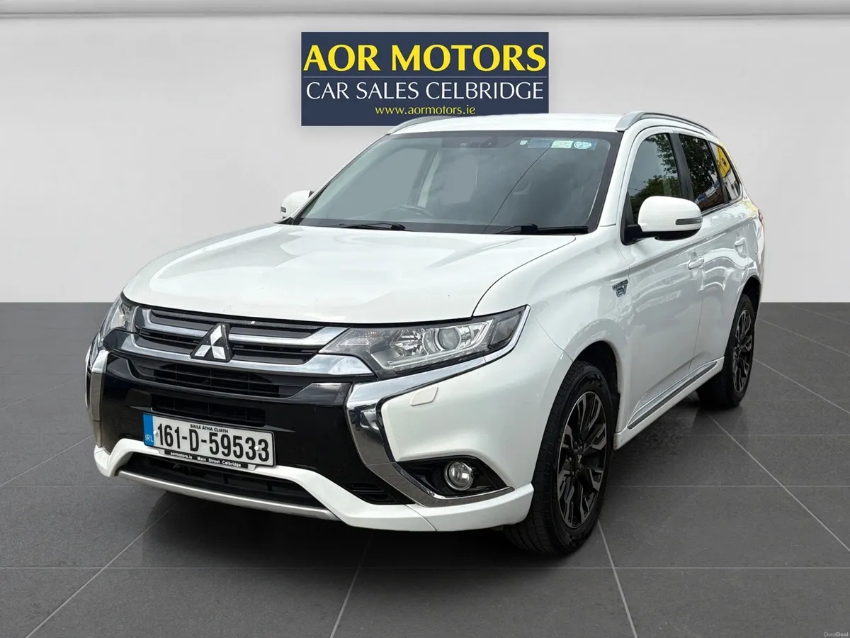 Mitsubishi Outlander 2016 PHEV - Image 1