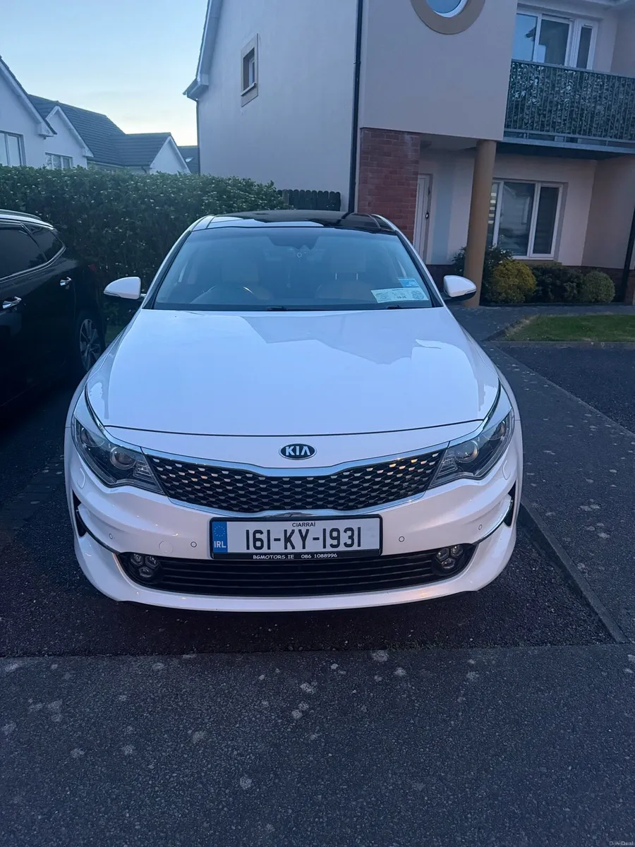 Kia Optima - Image 1