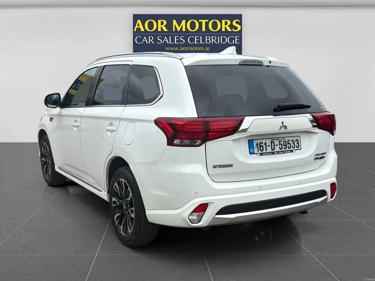 Mitsubishi Outlander 2016 HYBRID 4 WD NCT 2027 - Image 6