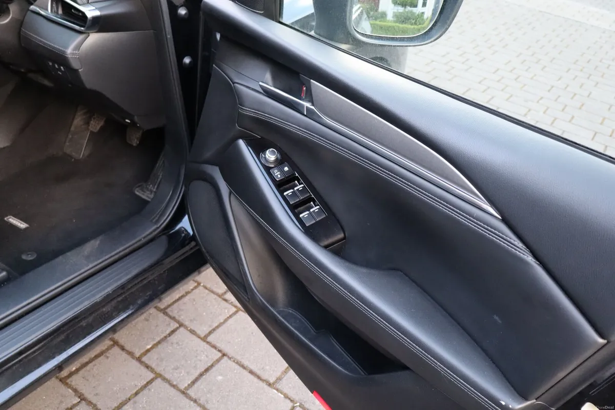 Mazda 6 - Image 4