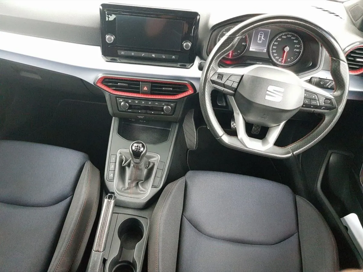 SEAT Ibiza 1.0TSI 95hp FR - Image 4