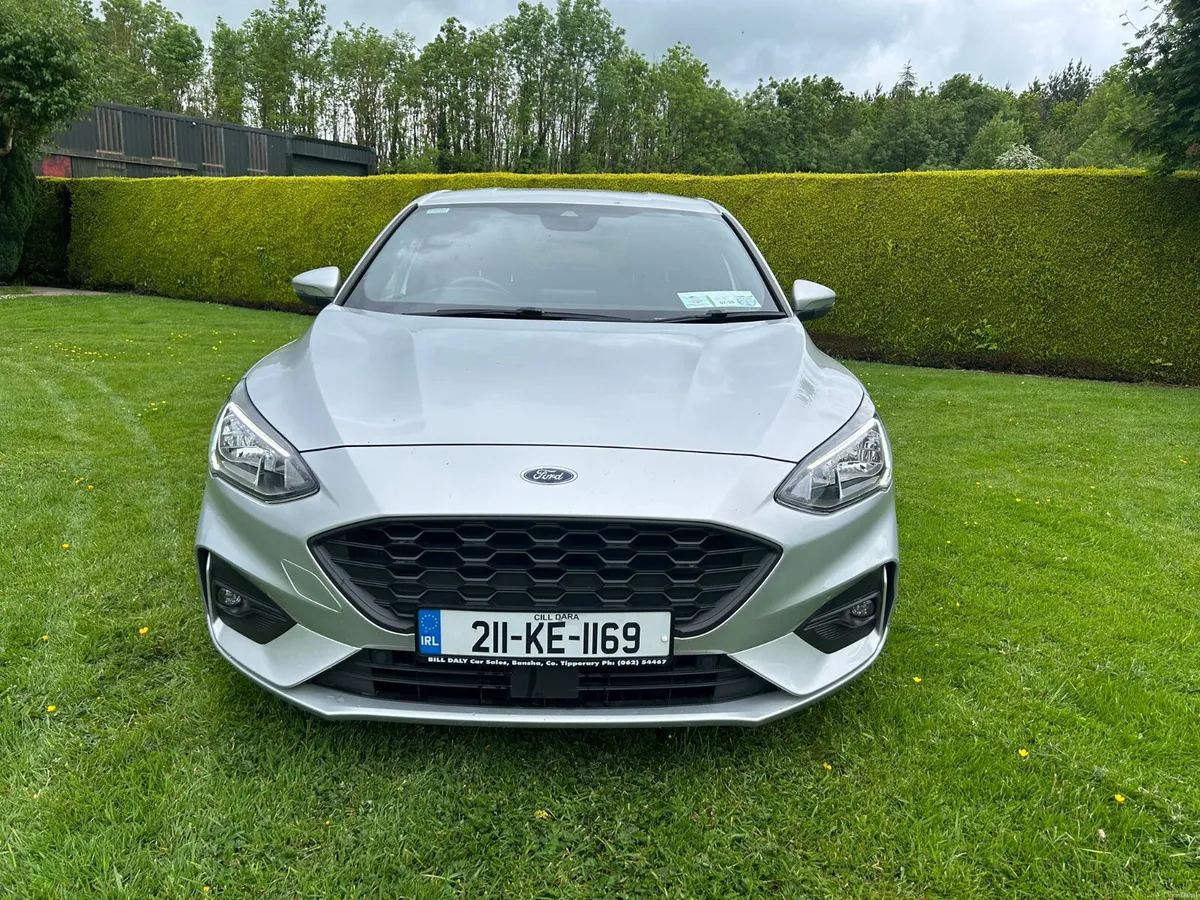 Ford Focus 2021 - Image 2