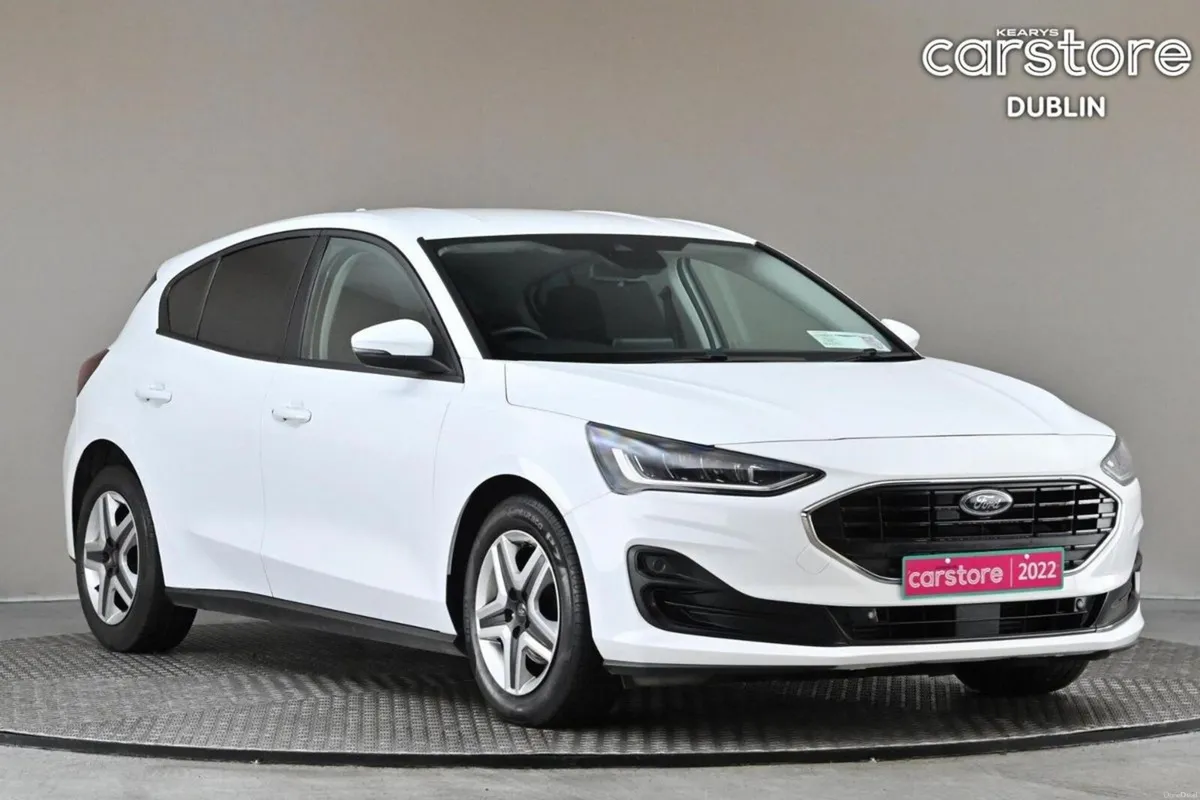 Ford Focus 1.0T CONNECTED 6SPD - Image 1