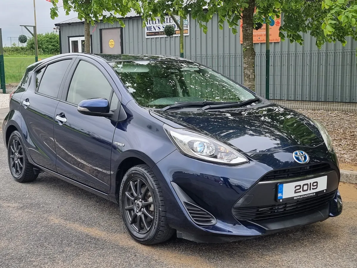 2019 TOYOTA AQUA HYBRID AUTO 1 YR WARRANTY €12,900 - Image 1
