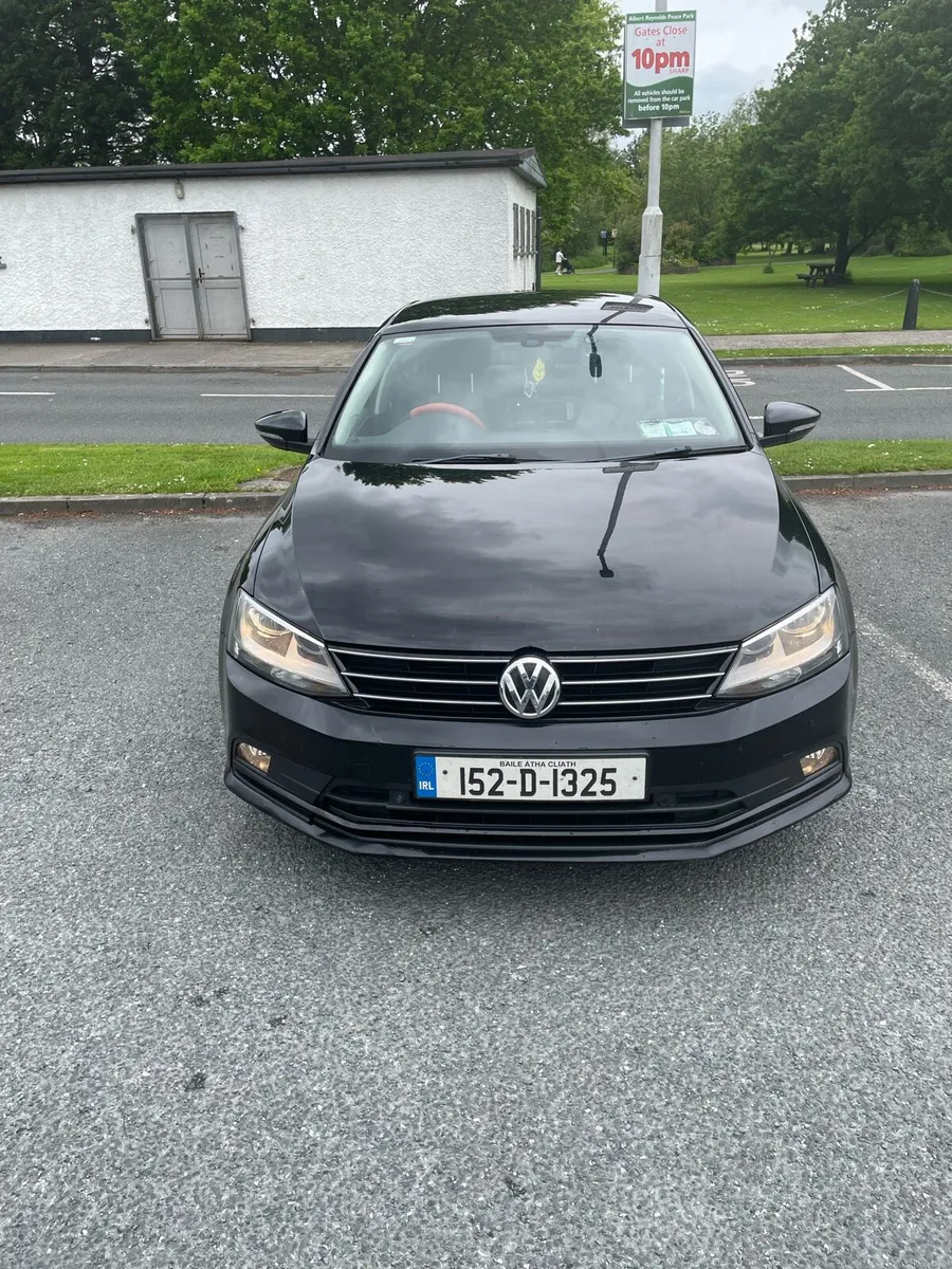 2015 Volkswagen Jetta 2.0 TDI Diesel - Image 1