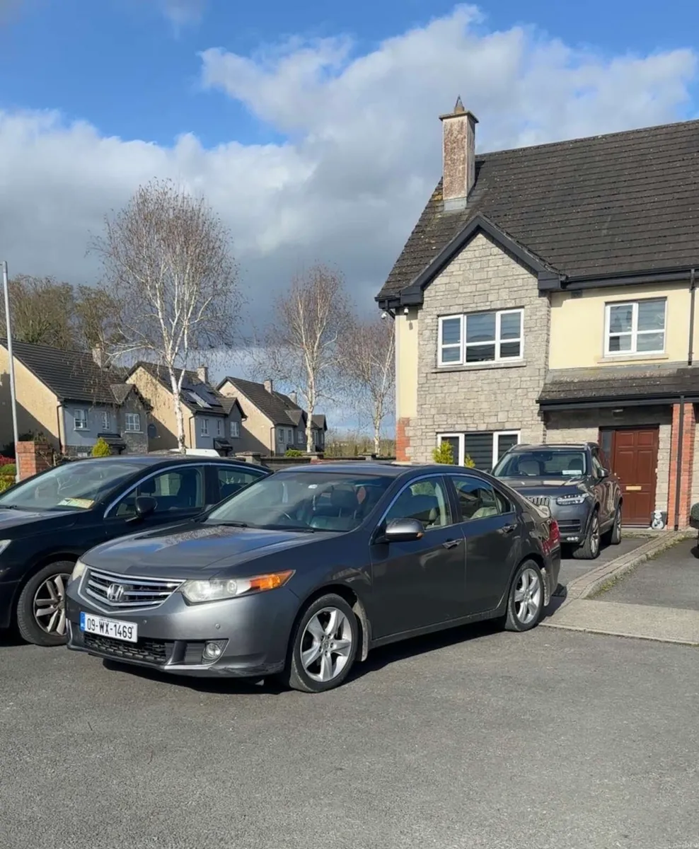Honda Accord Ex - Image 1