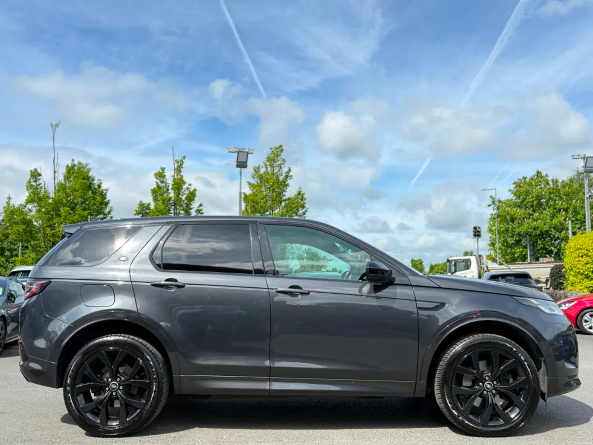 Land Rover Discovery Sport P300e URBAN EDITION PHE - Image 4