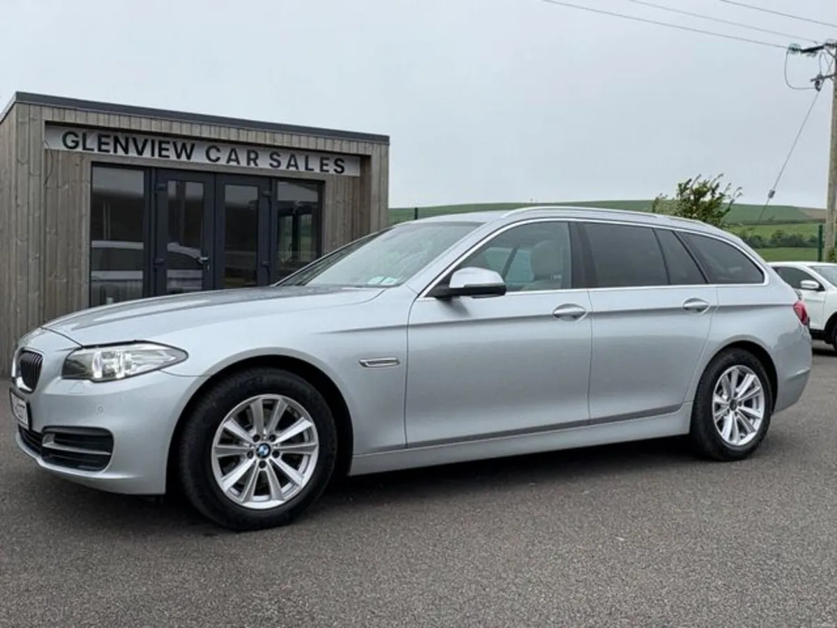 BMW 5-Series 520D - MEGA SPEC - FULL HISTORY - Image 3