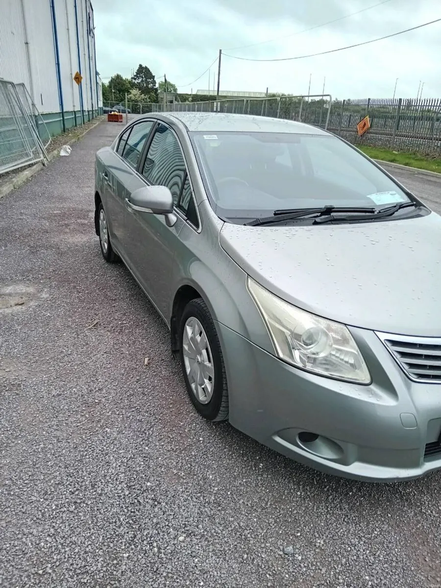 Toyota Avensis - Image 4