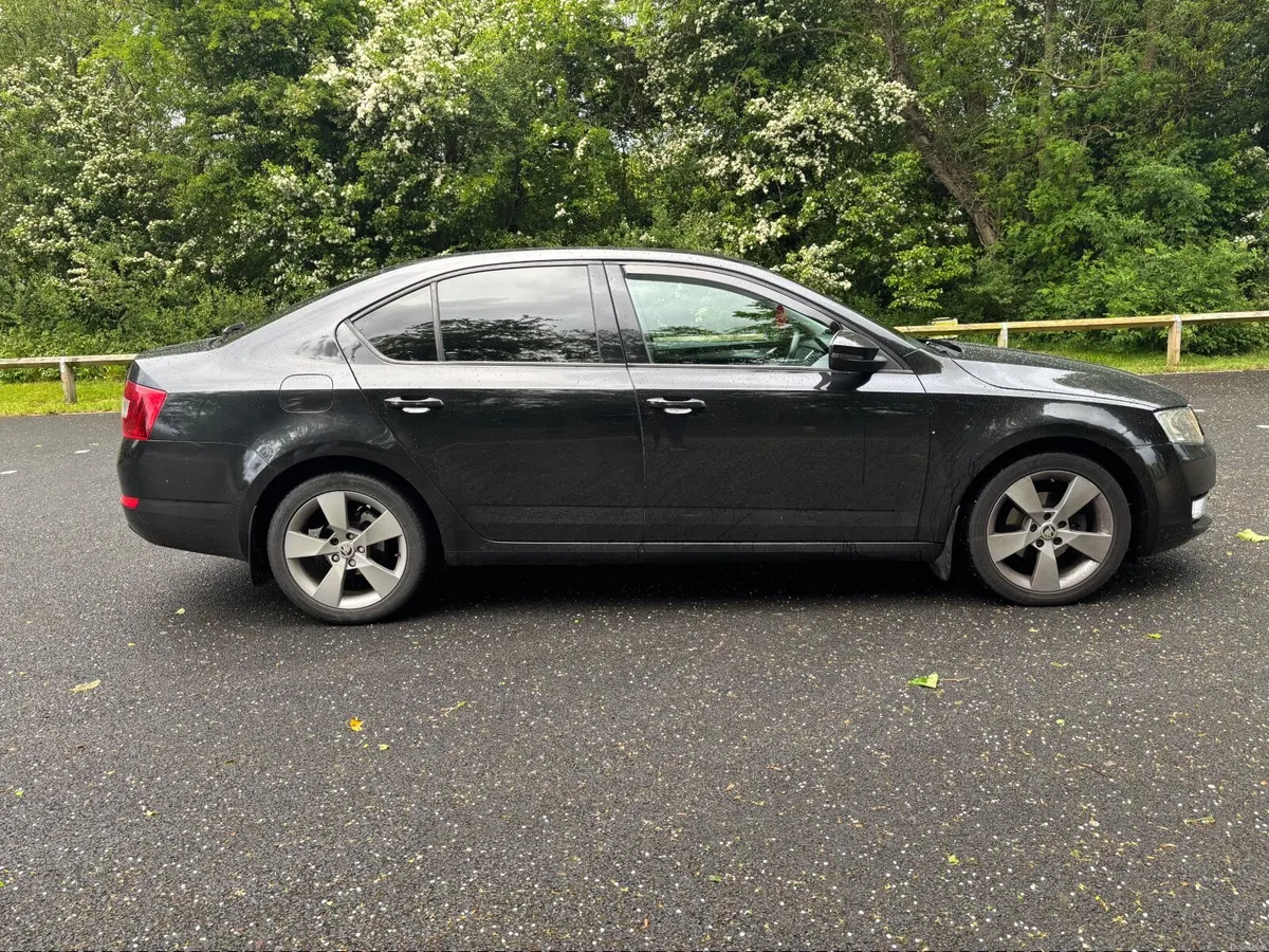Skoda Octavia 2017 - Image 4