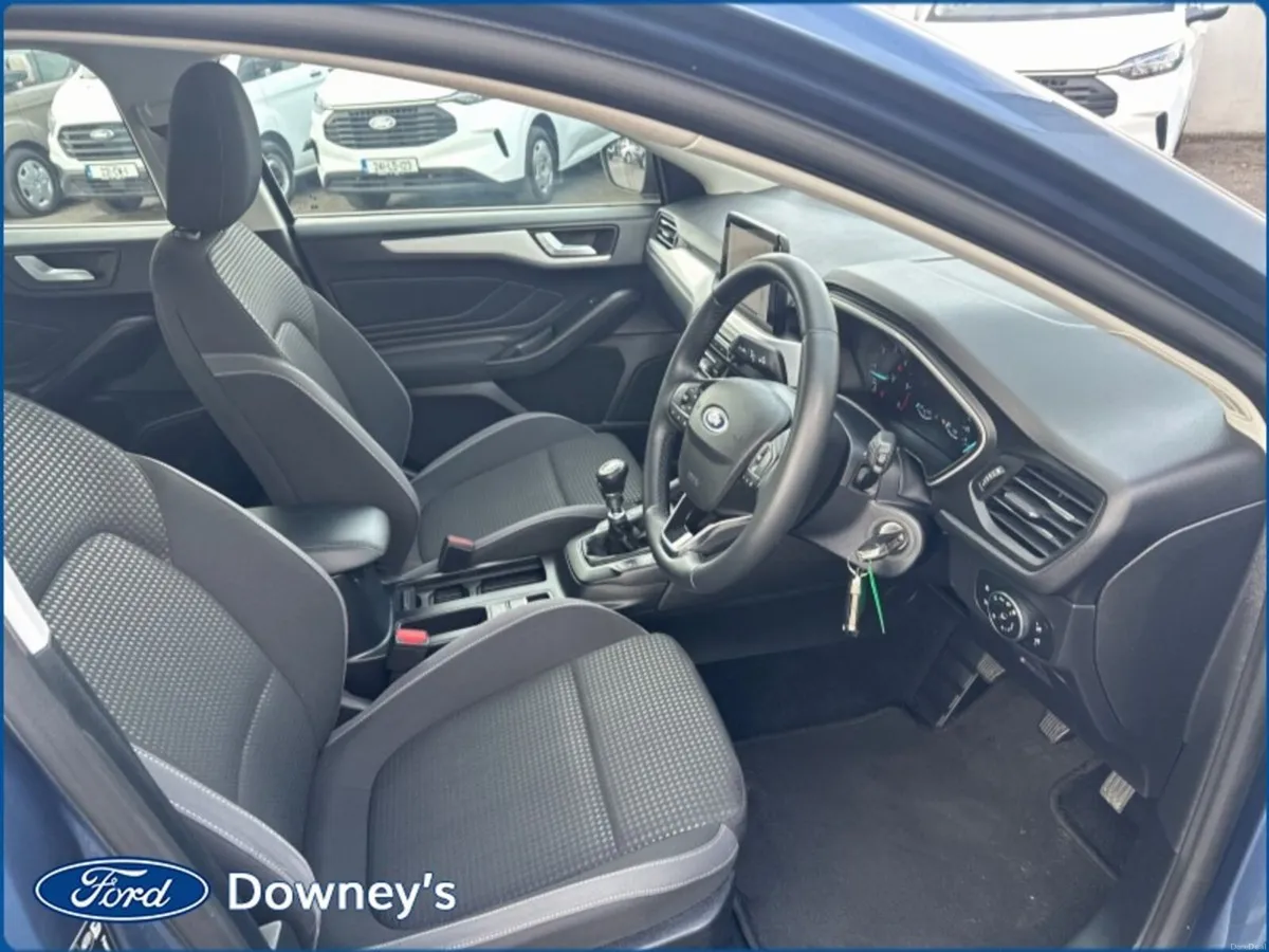 Ford Focus 1.5 DIESEL ZETEC - Image 2