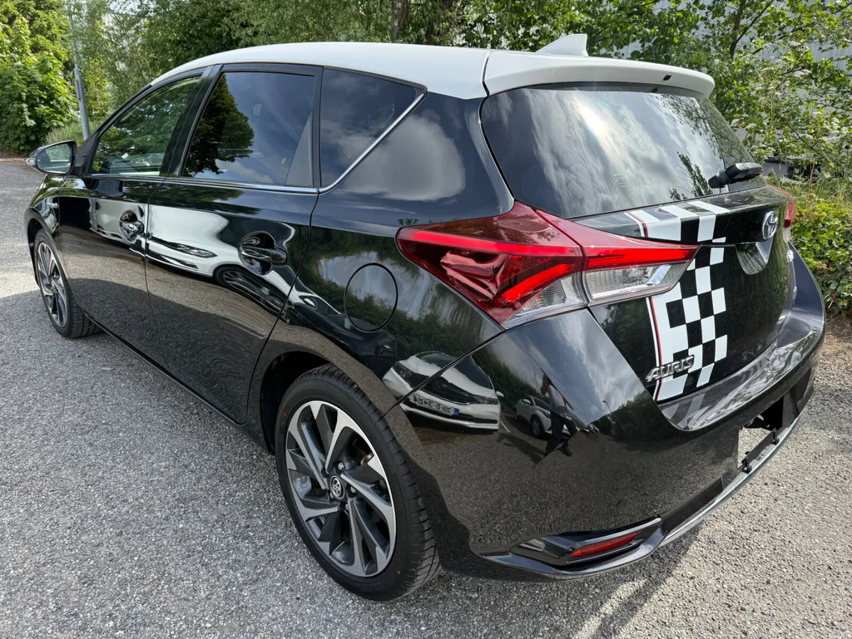 Toyota Auris G-Model! 47200km!!! - Image 3