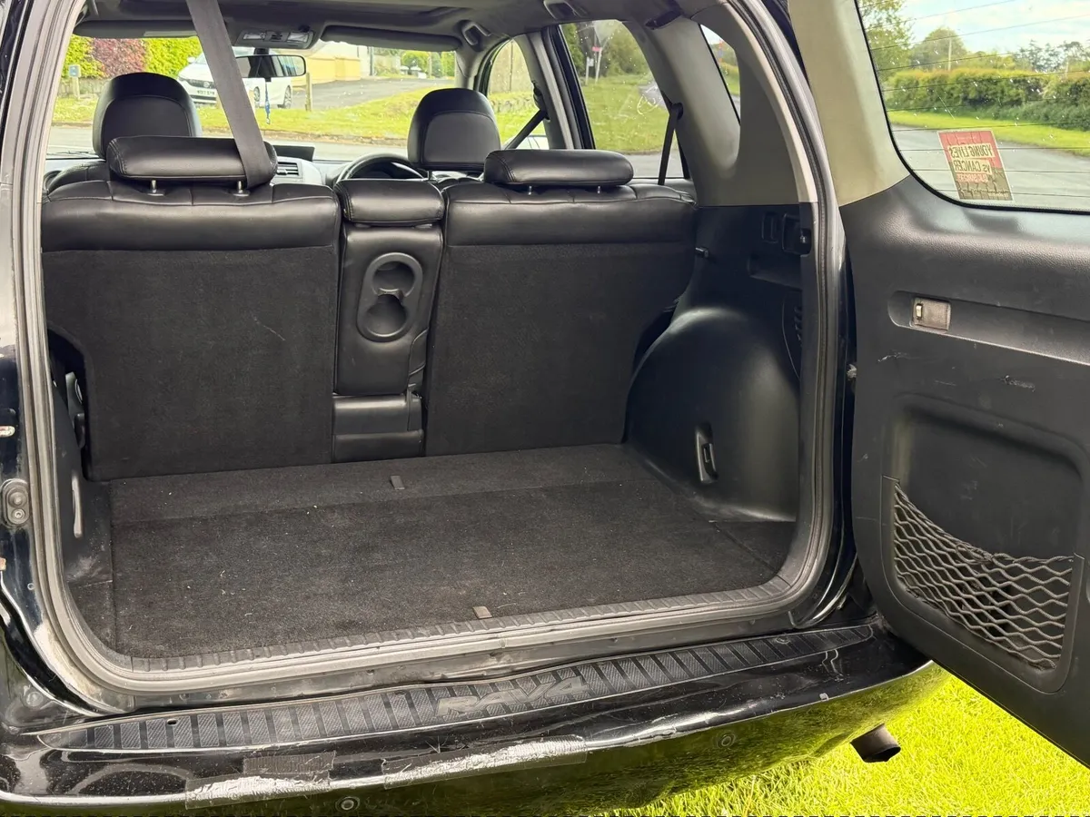 Toyota RAV4 2009 - Image 4