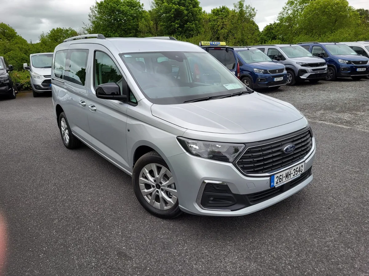 Wheelchair Taxi PHEV Ford Tourneo Connect 2026 - Image 3
