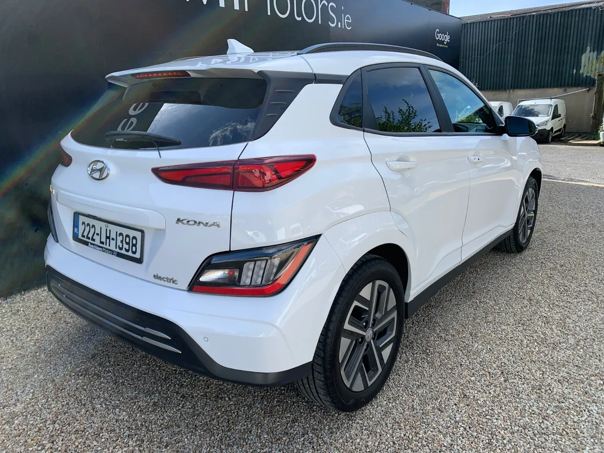 HYUNDAI KONA EV 64 KWH PREMIUM 5DR - Image 3