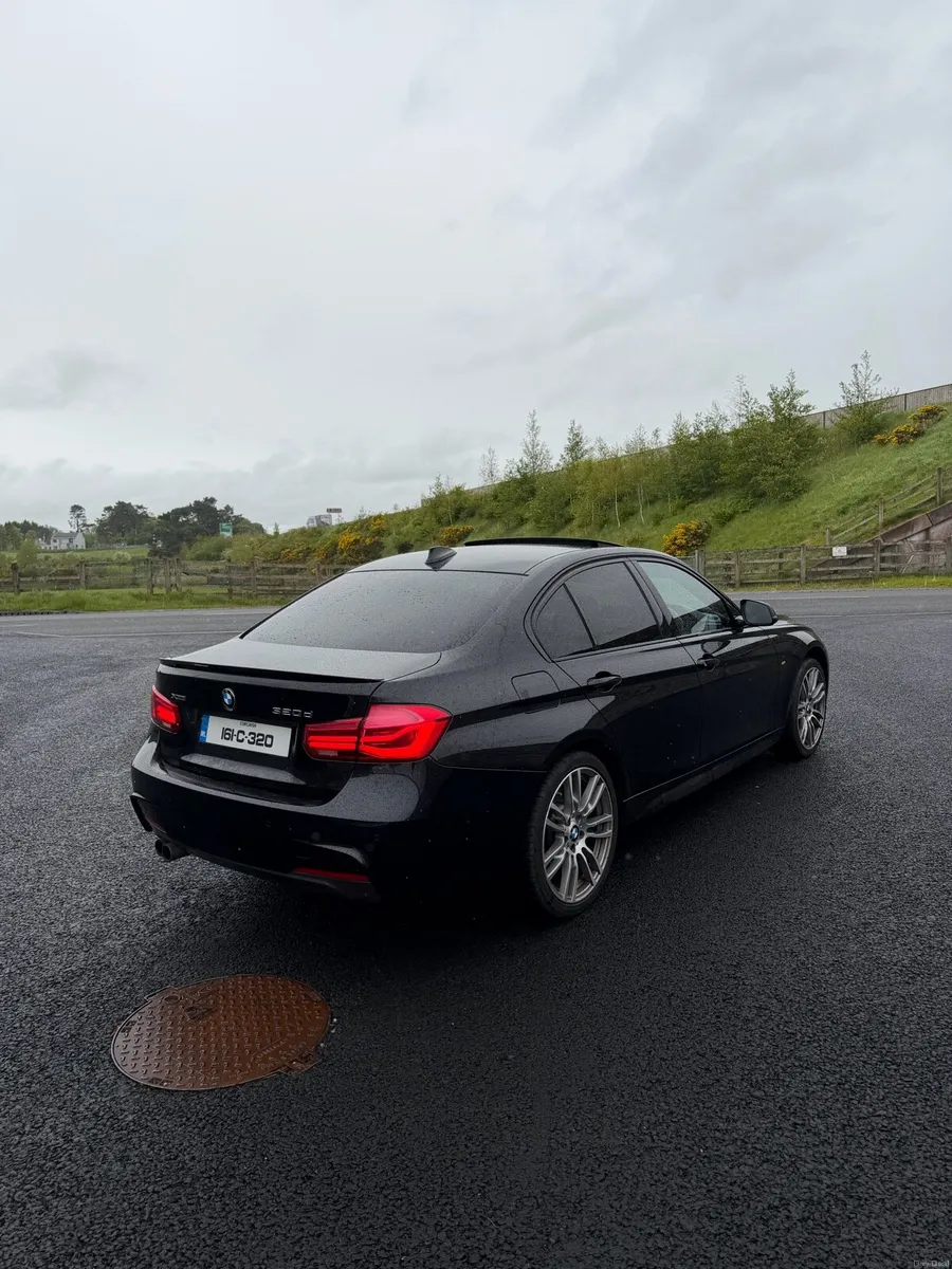 BMW 320D SUNROOF F30 - Image 4