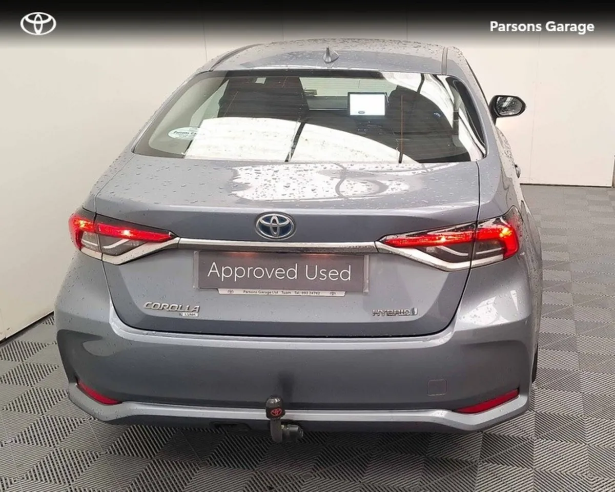 Toyota Corolla COROLLA LUNA SALOON - Image 4