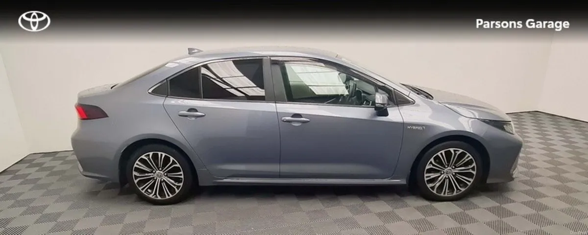 Toyota Corolla COROLLA HYBRID LUNA SPORT - Image 3