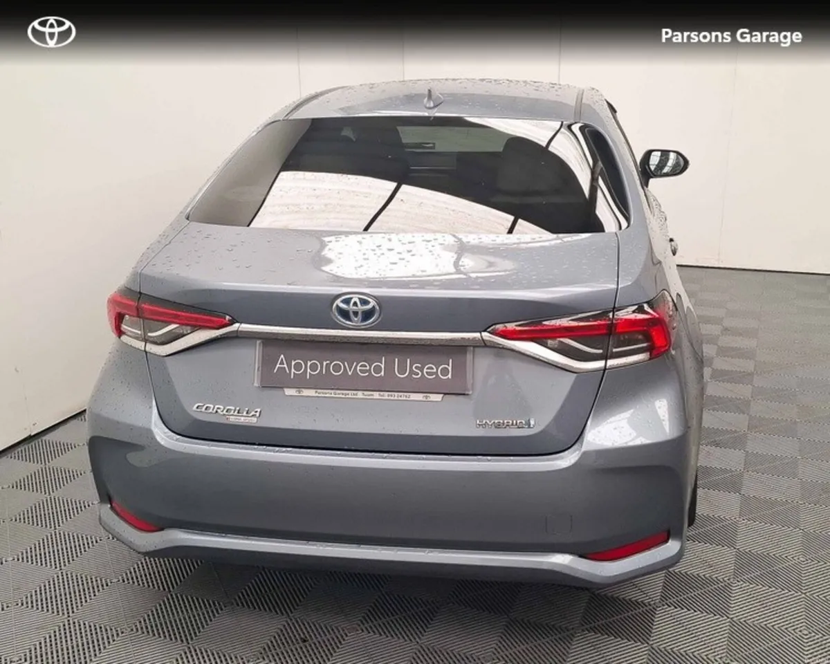 Toyota Corolla COROLLA HYBRID LUNA SPORT - Image 4