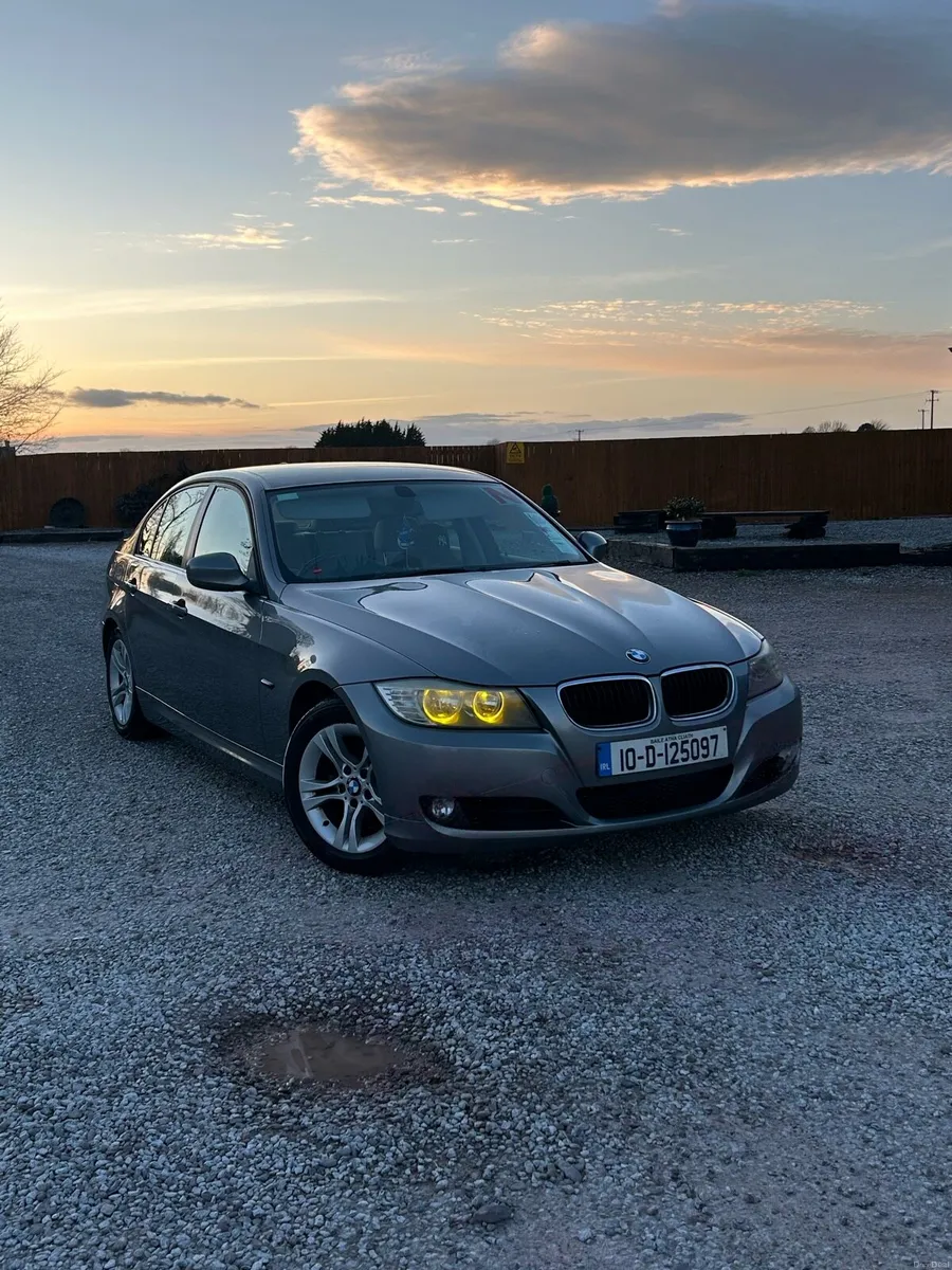 Bmw e90 318d 2010 & A4 B8 - Image 1