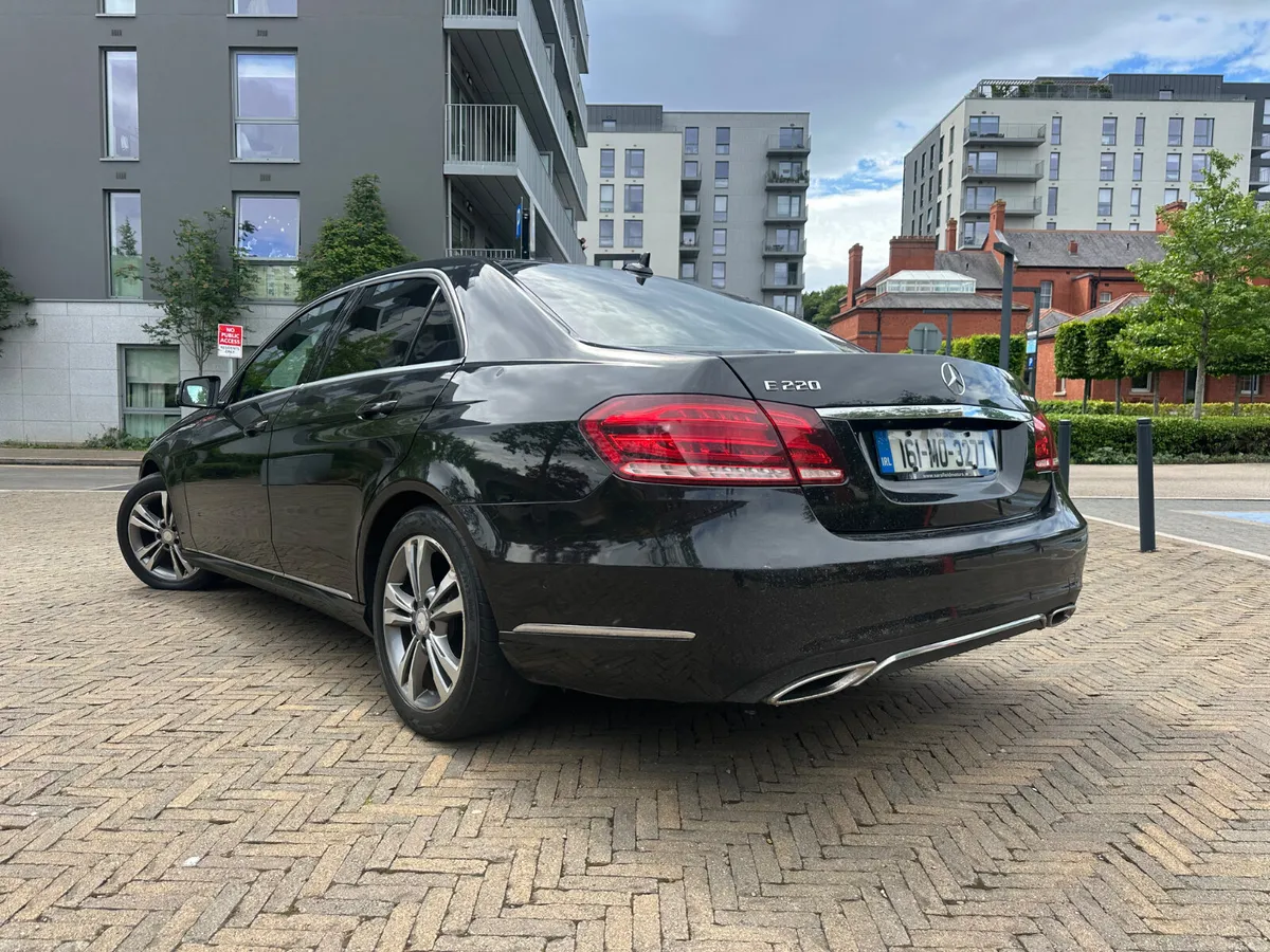 Mercedes-Benz E-Class 2016 - Image 5