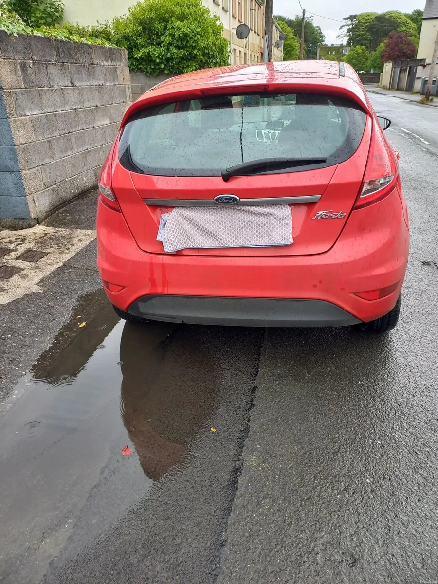 Ford Fiesta Zetec - Image 3