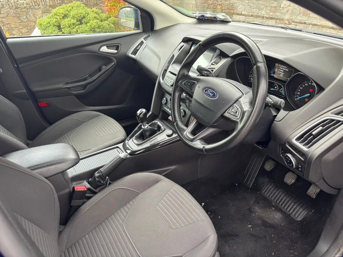 Ford Focus 2019 - Image 2